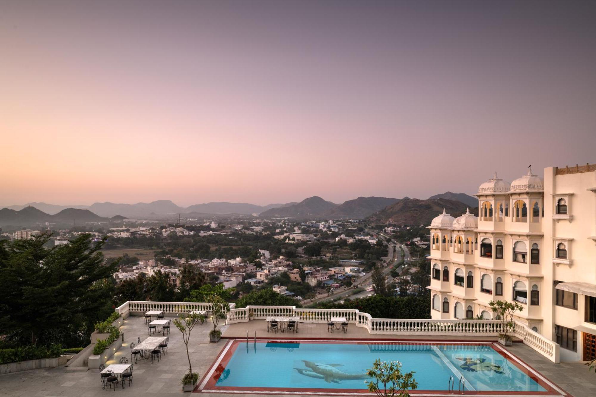 Bhairavgarh Palace Udaipur Extérieur photo