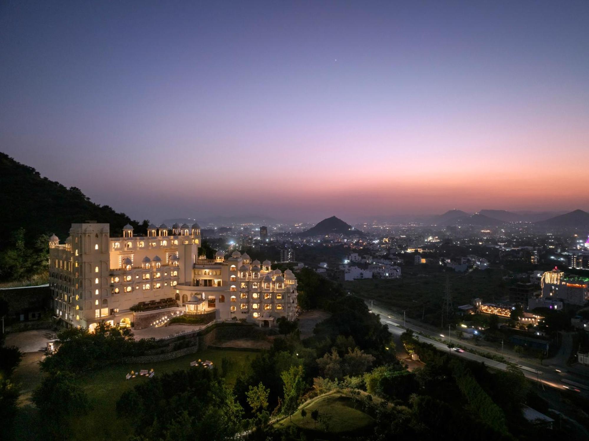 Bhairavgarh Palace Udaipur Extérieur photo