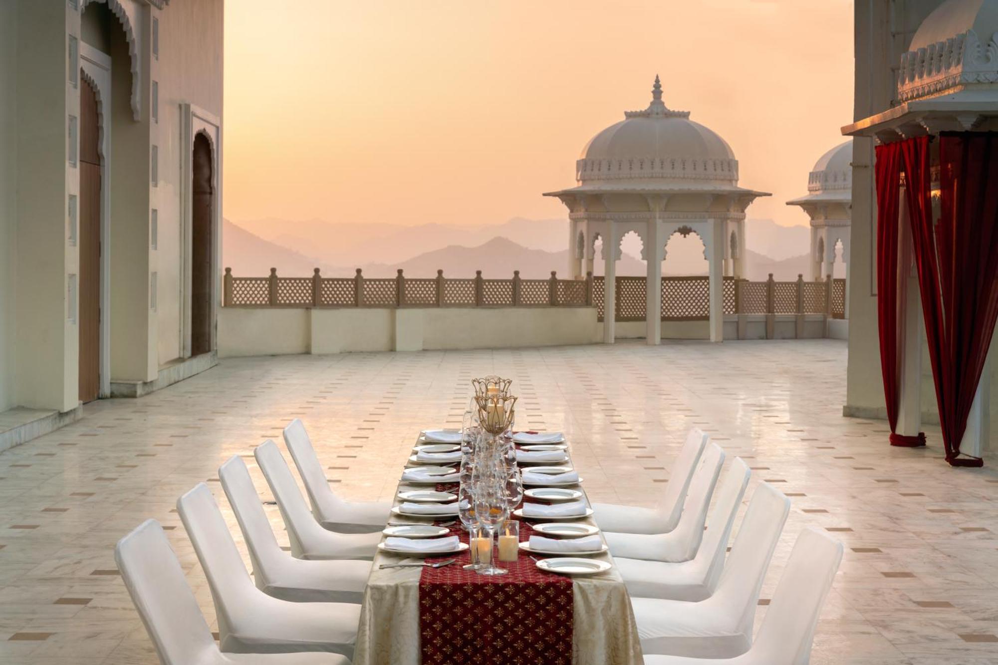 Bhairavgarh Palace Udaipur Extérieur photo