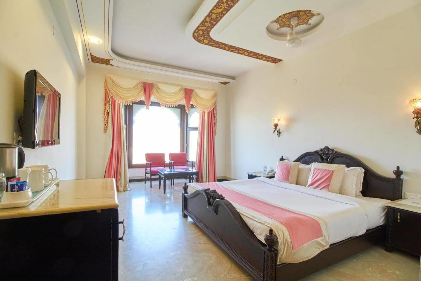 Bhairavgarh Palace Udaipur Extérieur photo